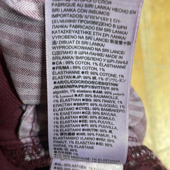 NWT women’s Gap 90’s loose mid rise jeans - Picture 9 of 13